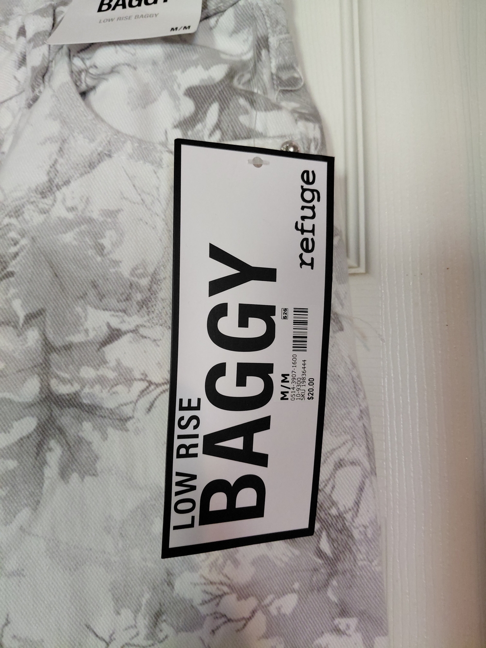 Refuge Low Rise Baggy Women’s Bag - Light Gray Floral